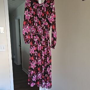 Elegant Floral Long Sleeve Dress in Pink and Black